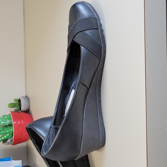 Onyx wedge shoes size 9 - Picture 2 of 3